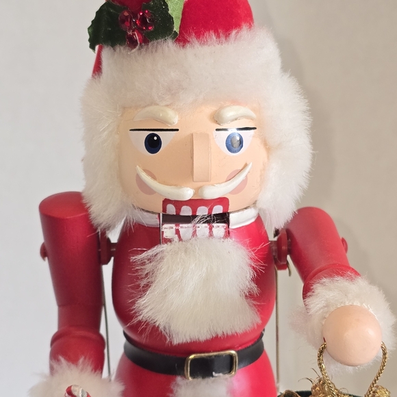 San Francisco Music Box Co '98 LE Jolly St. Nick Nutcracker w/box - Picture 6 of 13